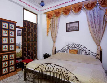 Accommodation Near City Palace Udaipur